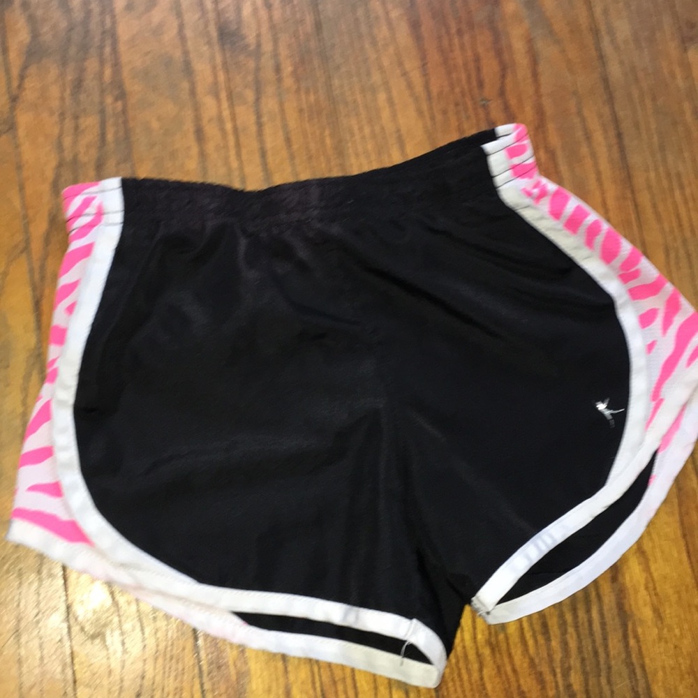 Danskin Now girls 6/6x  athletic shorts
